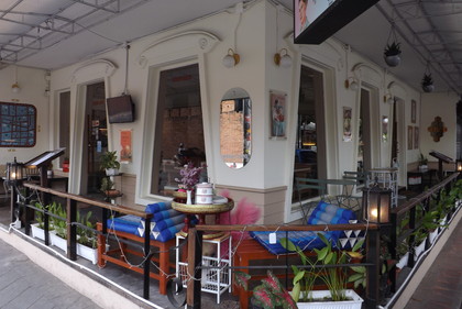 お店の外観